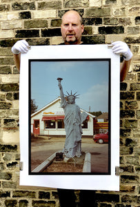 July IV, a statue of Liberty in a rural town on the Suffolk/Norfolk border. In the area where Richard grew up there were a lot of Americanisms. 
