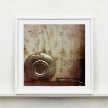 Load image into Gallery viewer, Hubcap, Manea, 1986