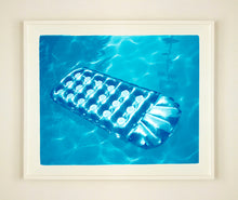 Load image into Gallery viewer, This cooling Palm Springs, California artwork is the perfect way to bring summer vibes into your home all year round. The glistening pool water is idyllic and inviting. 