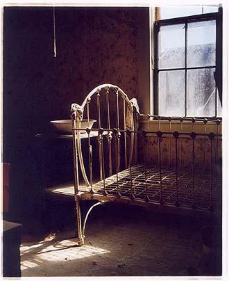 Iron Bed, Bodie 2001